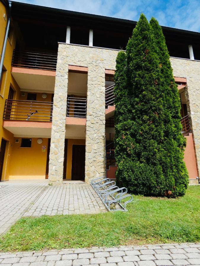 Fortuna Golf Apartman Buk Exterior foto