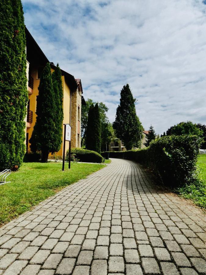 Fortuna Golf Apartman Buk Exterior foto